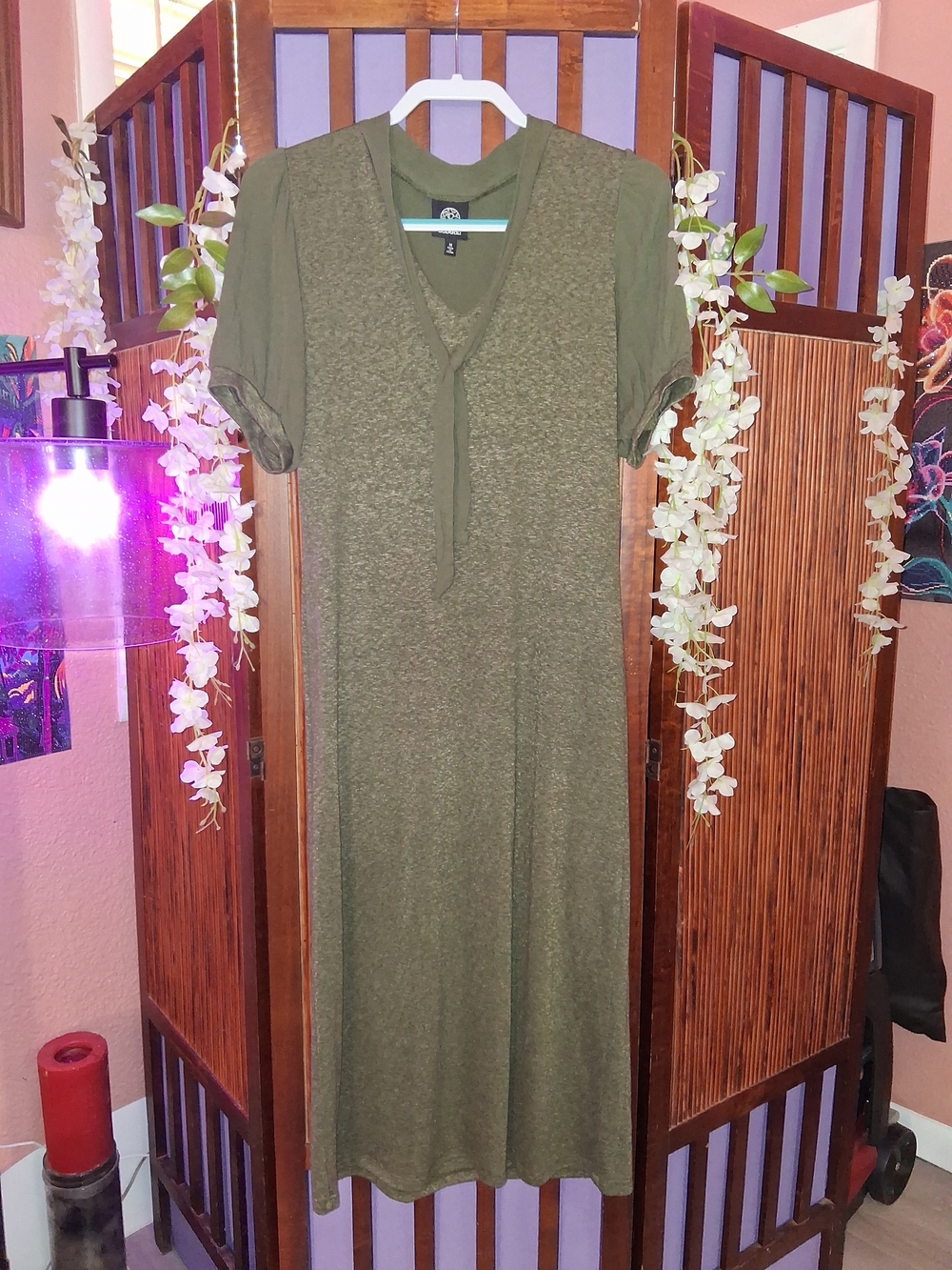 bobeau Olive Green V-Neck Midi Dress with Tie Detail